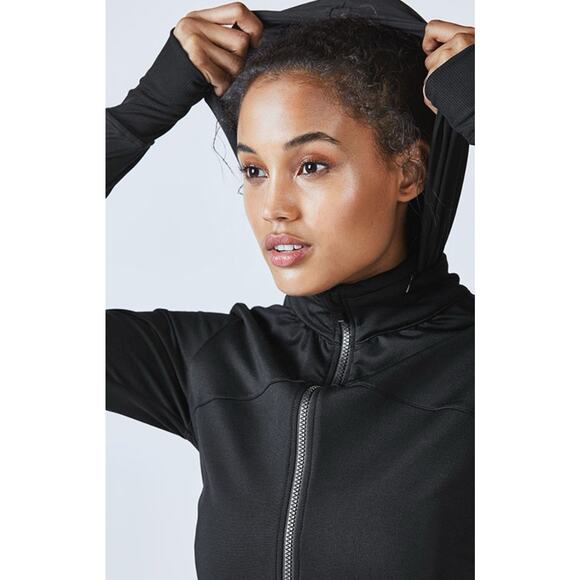 NWT Fabletics Kira Jacket Running For Cover White Full Zip Media Hole Sz XXL - Picture 11 of 11